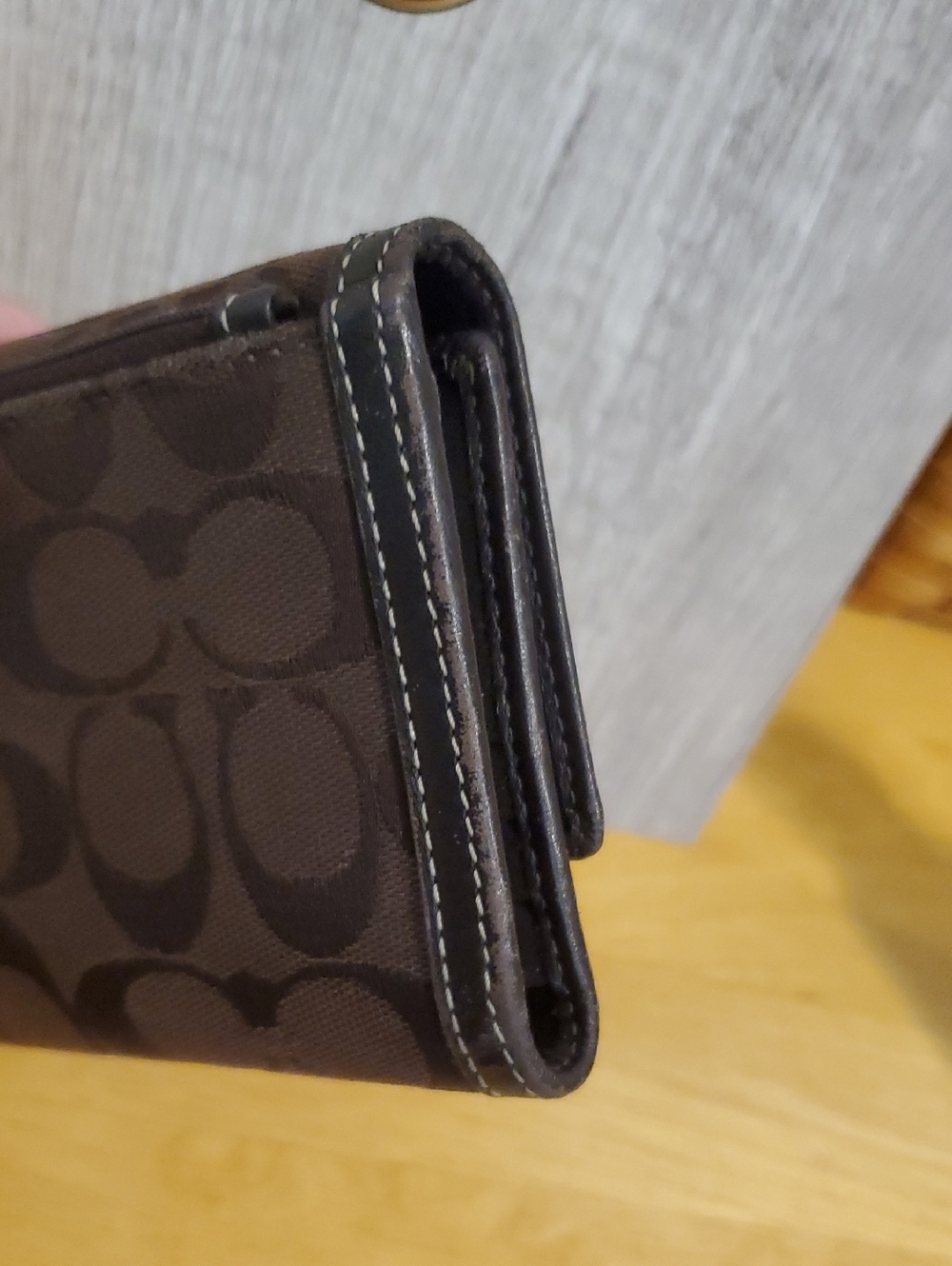 Coach Hamptons Signature Checkbook Wallet In Chocolate ... Excellent Condition - Picture 5 of 11